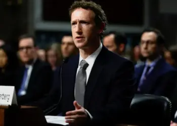 Inversores de Meta y Zuckerberg se enfrentan en juicio de 8 mil mdd