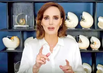 Deberían sacarlo con esposas del Senado: Lilly Téllez; difieren sobre Adán Augusto