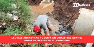 Lluvias arrastran tubería en Lomas del Ébano; JUMAPAM resuelve el problema