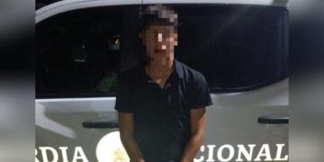 Detienen a menor de edad que conducía un automóvil con 12 explosivos en Culiacán, Sinaloa
