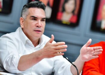 Alito Moreno responde a Morena tras señalamientos contra la oposición: “No queremos que al gobierno le vaya mal”