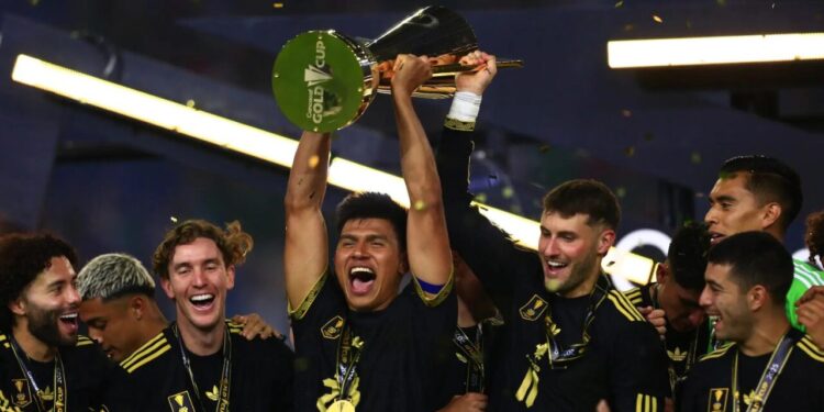 México sube en el ranking FIFA y supera a EE.UU.