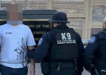 Arrestan a Omar “N”, presunto responsable de asesinar a dos personas y esconderlas en un patio de Sinaloa