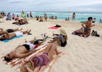 México recibió en mayo 18% más turistas internacionales