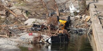 Ascienden a 109 los muertos por inundaciones en Texas