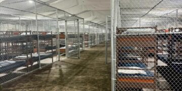 SRE visita a mexicanos detenidos en ‘Alligator Alcatraz’; les ofrece repatriarlos cuanto antes