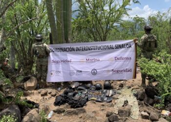 Marina asegura 2 campamentos, artefactos explosivos, cargadores, cartuchos y equipo táctico en Elota