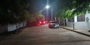 Atacan a balazos a una persona en Lomas de Tamazula