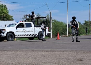 Se enfrentan elementos del Ejército Mexicano y civiles armados en El Caimancito, Navolato