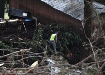 Sheinbaum lamenta muertes tras inundaciones en Texas; SRE atendió a 30 mexicanos afectados