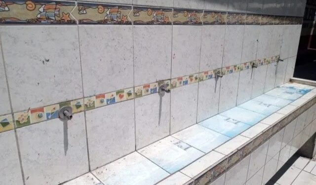 Roban cableado y dañan infraestructura en escuela primaria de la colonia Pemex