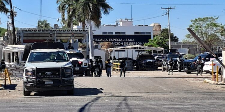 Riña en penal de Aguaruto moviliza a las autoridades, en Culiacán