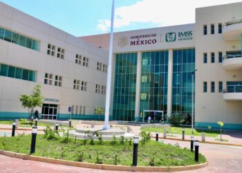 Ya se encuentra controlado el incendio en Nuevo Hospital General de Culiacán