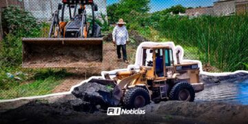 Van 57 kilómetros de canales pluviales desazolvados en Mazatlán