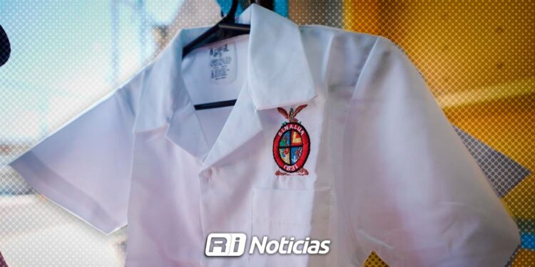 ¿A favor o en contra?: Esto opinan padres de familia por inclusión en informes escolares gratuitos