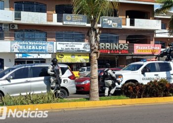 Detiene Guardia Nacional a un hombre armado en un vehículo en Mazatlán