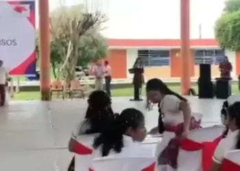 Alumna denuncia acoso sexual durante graduación; maestro ya fue detenido