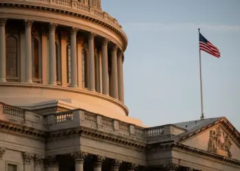 Trump logra avanzar su plan fiscal a voto final en la Cámara Baja