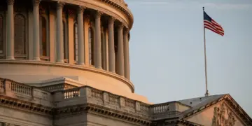 Trump logra avanzar su plan fiscal a voto final en la Cámara Baja