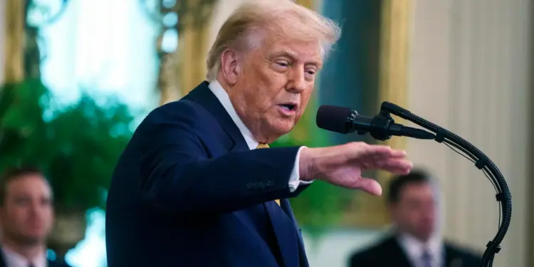 “No son mis palabras”: Trump acusa al WSJ de publicar una carta “falsa” a Epstein