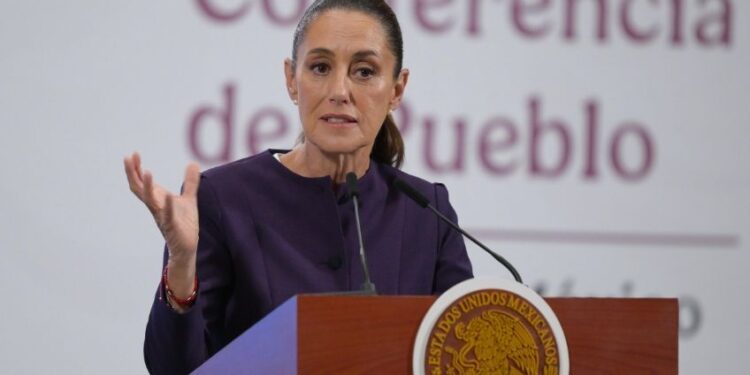 Claudia Sheinbaum niega uso de CURP biométrica para padrón electoral del INE