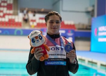 Sheinbaum felicita a clavadistas mexicanos por actuación en Mundial de Singapur 2025