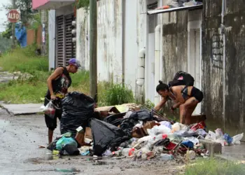 Siete de cada diez mexicanos que nacieron en la pobreza siguen pobres, dice informe