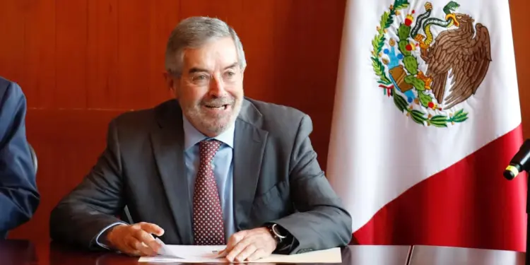 Reforzar servicios, prioridad de consulados en EE.UU.: Canciller De la Fuente