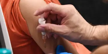 Kershenobich afirma que brote de sarampión está contenido; prevé cero casos en noviembre