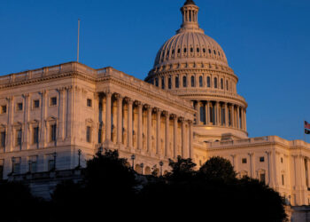 Senado de EE.UU. aprueba polémico plan fiscal de Trump que incluye impuesto a remesas