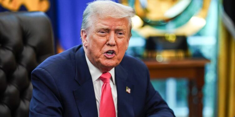 México hace lo que nosotros le decimos que haga: Donald Trump