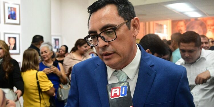 Felipe Parada desmiente unanimidad en aprobación de presupuesto destinado a compra de vehículos