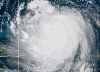 Huracán Erin es categoría 4 y podría fortalecerse: ¿Cuál es su trayectoria y qué territorios afectará?