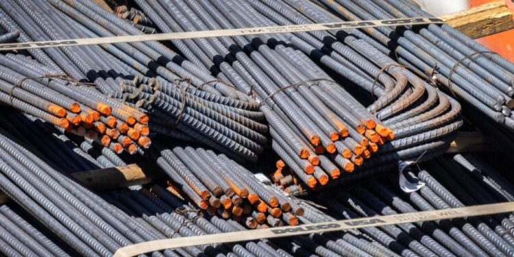 EE.UU. extiende los aranceles de 50% a más de 400 productos de acero y aluminio