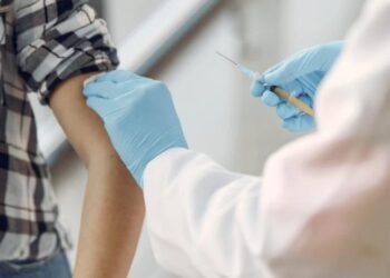 Vacuna contra el sarampión será obligatoria para el regreso a clases, ¿En dónde?