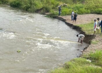 Creciente del Río Presidio desacopla un tramo de la tubería que abastece a Villa Unión