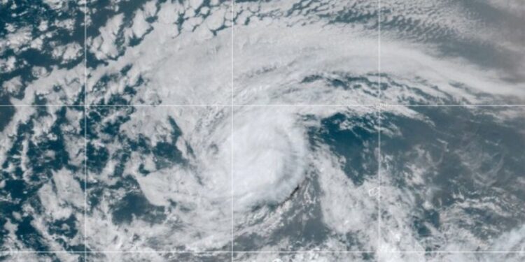 Surge la tormenta tropical ‘Erin’ con posibilidad de ser huracán; ¿Impactará México?