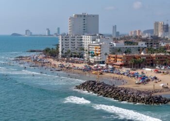 Mazatlán, Los Mochis y Topolobampo, quedan exentos de la alerta de viaje emitida por Estados Unidos, confirma Gobernador Rocha