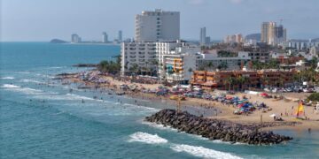 Mazatlán, Los Mochis y Topolobampo, quedan exentos de la alerta de viaje emitida por Estados Unidos, confirma Gobernador Rocha