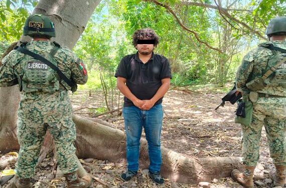 Ejército detiene a un civil con armas y vehículos en operativo en Elota