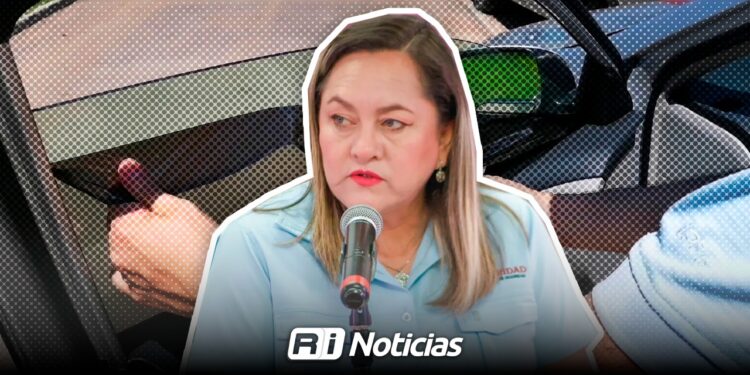 Servidores públicos en Sinaloa también deben retirar polarizado de sus vehículos