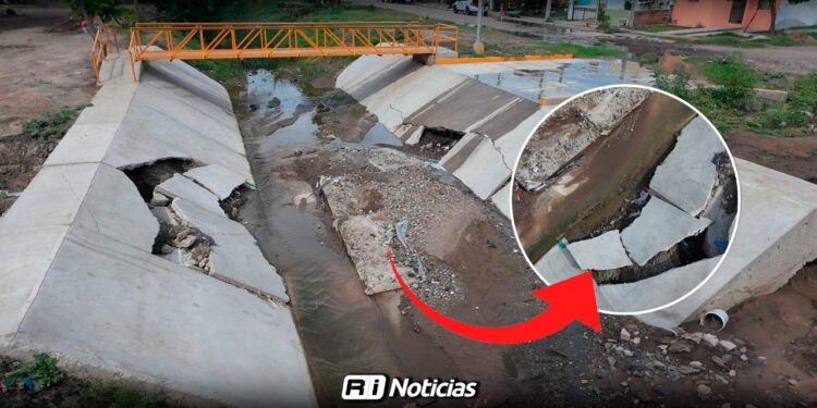 Colapsa cruce peatonal de Arboledas Invies a tan solo 64 días de su inauguración