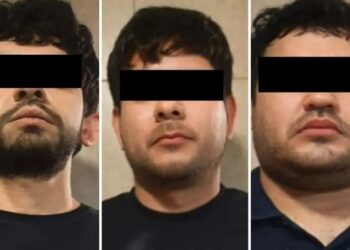 Autoridades detienen a tres hombres con armas y vehículos en un inmueble en Culiacán