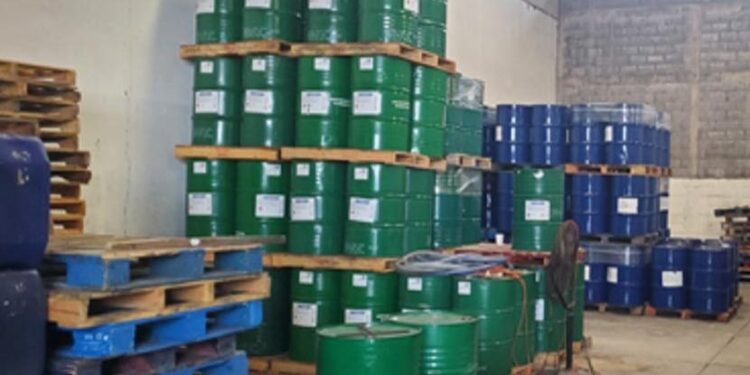 Catean y desmantelan 8 bodegas con químicos para elaborar drogas en Culiacán