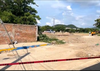 Detectan fuga de combustible en toma clandestina en la colonia Jesús García