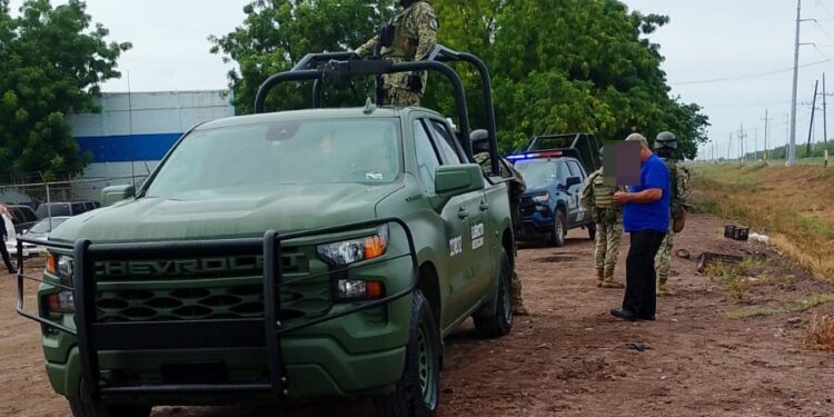 Hombre es asesinado a balazos en una cuartería en Costa Rica, Culiacán