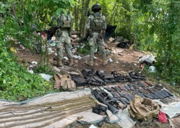 Tras agresión, Ejército detiene a dos civiles con armamento en El Rosario