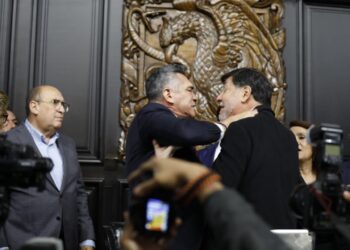 “Es una muestra de lo que es el PRIAN”: Sheinbaum sobre pelea entre Alejandro Moreno y Fernández Noroña en la Permanente