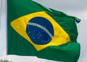 Sheinbaum descarta un tratado de libre comercio con Brasil