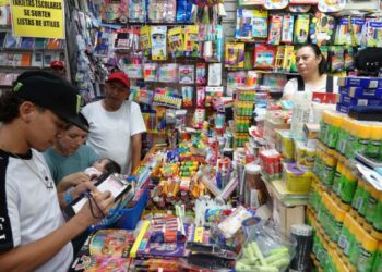 Útiles escolares 2025: Profeco pide comparar precios en este regreso a clases